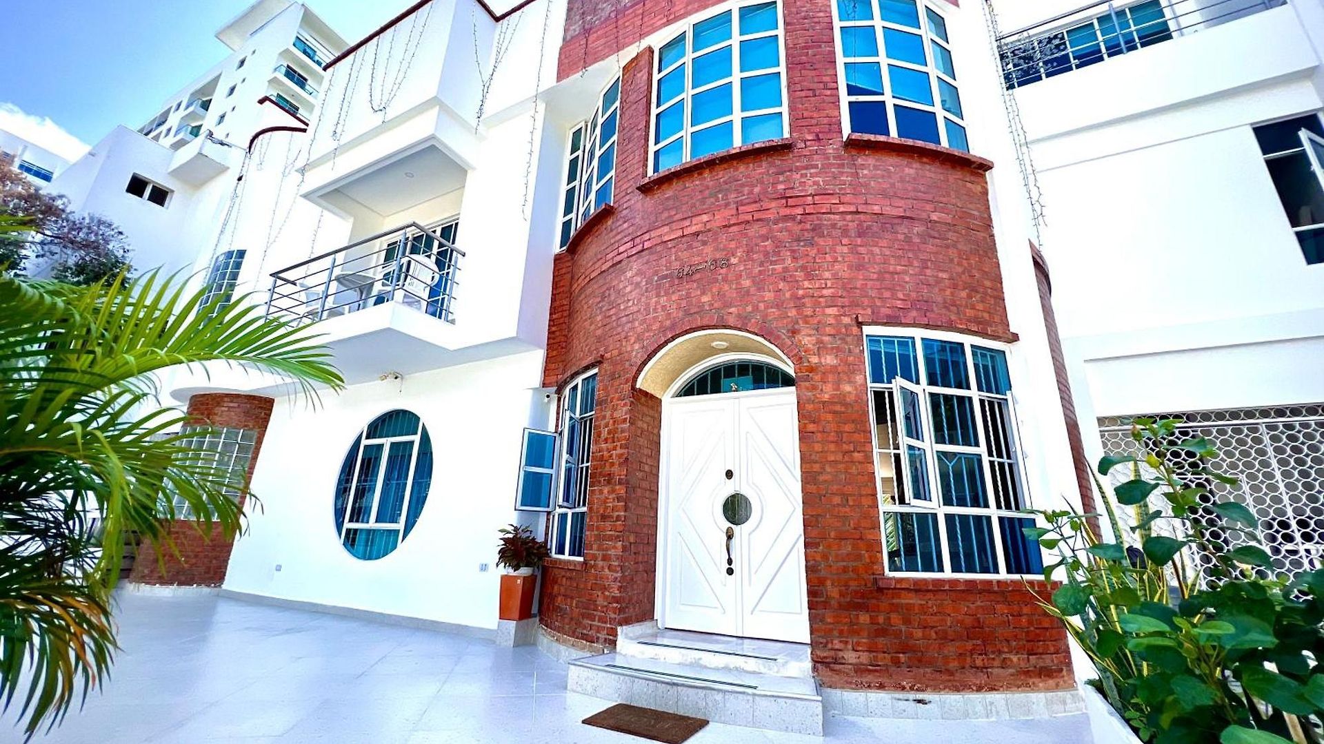 Charme 64 Boutique Hotel