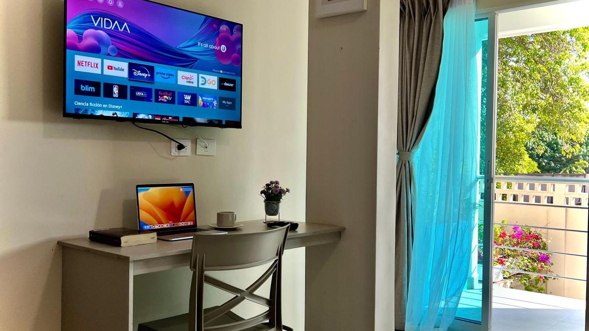 Charme 64 Boutique Hotel