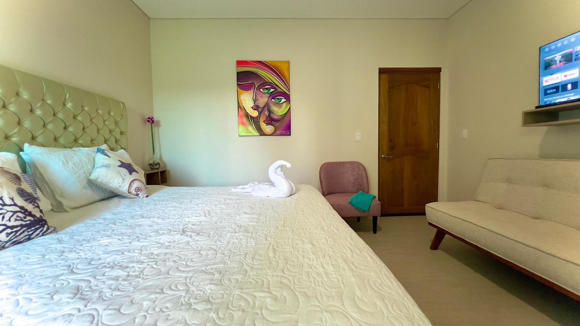 Charme 64 Boutique 4*