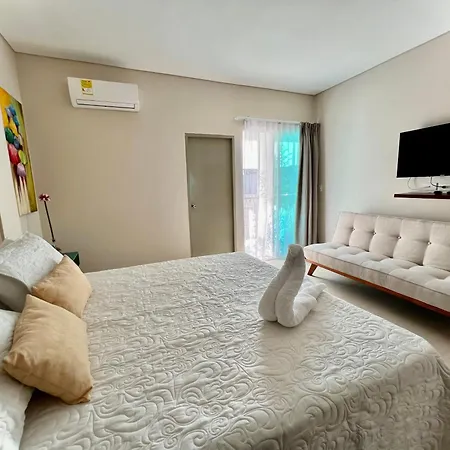 Charme 64 Boutique Hotel 4*