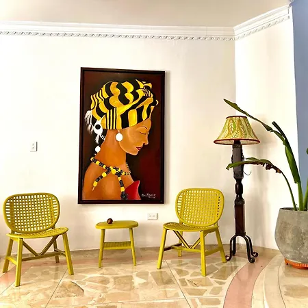 Charme 64 Boutique 4*