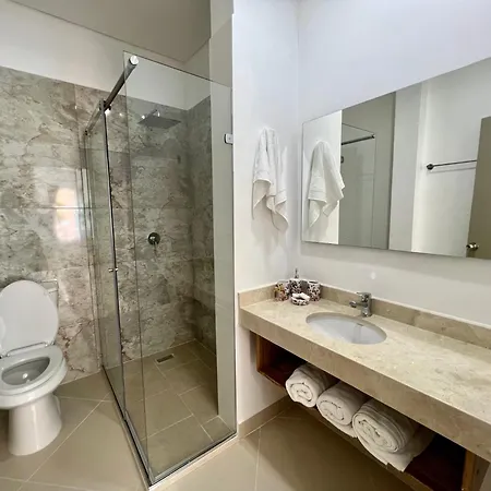 Charme 64 Boutique 4*