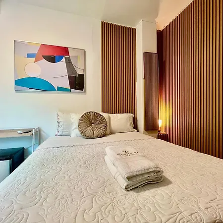 Charme 64 Boutique Hotel 4*